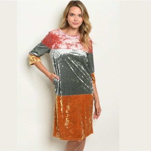 Multi colored stretchy velvet dress - Picture 2 of 3